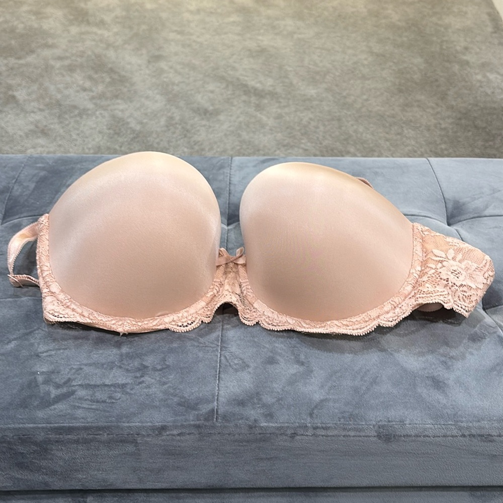 Victoria’s Secret dream angels lined demi underwire lace bra size 34DD
